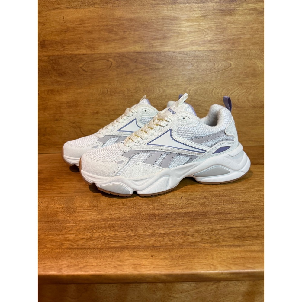 NEW Reebok Royal Turbo Impulse 2 Womens 10 Shoes White sneakers athletic